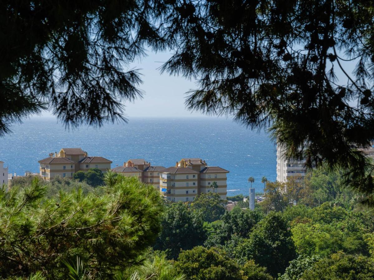 Honeymoon Apartments 贝纳尔马德纳 外观 照片