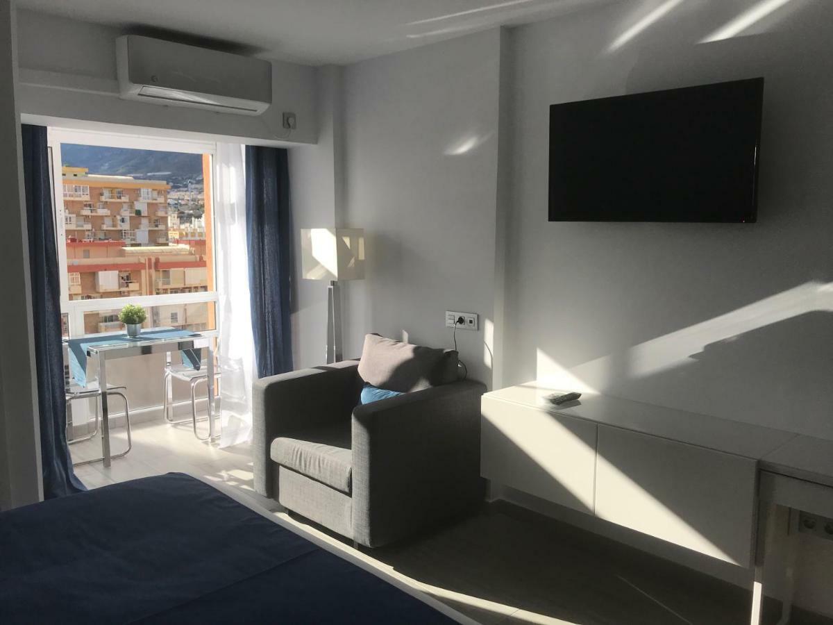 Honeymoon Apartments 贝纳尔马德纳 外观 照片