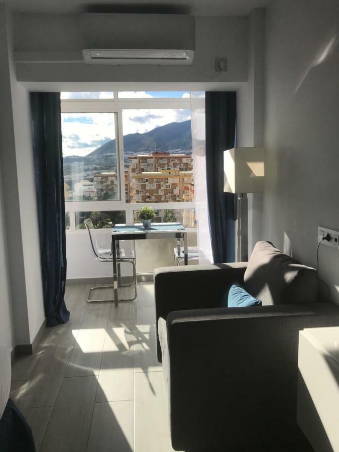 Honeymoon Apartments 贝纳尔马德纳 外观 照片
