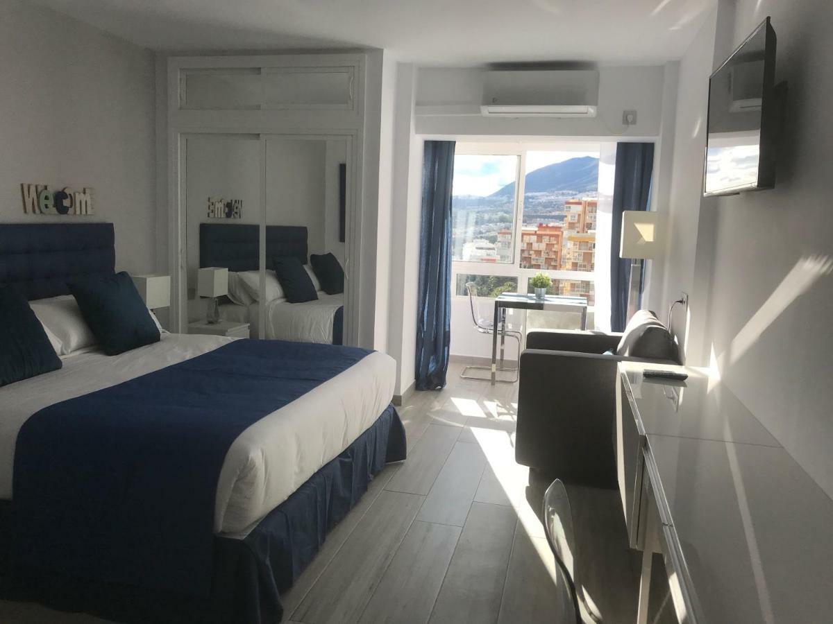 Honeymoon Apartments 贝纳尔马德纳 外观 照片