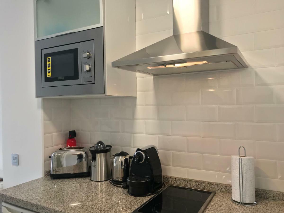 Honeymoon Apartments 贝纳尔马德纳 外观 照片