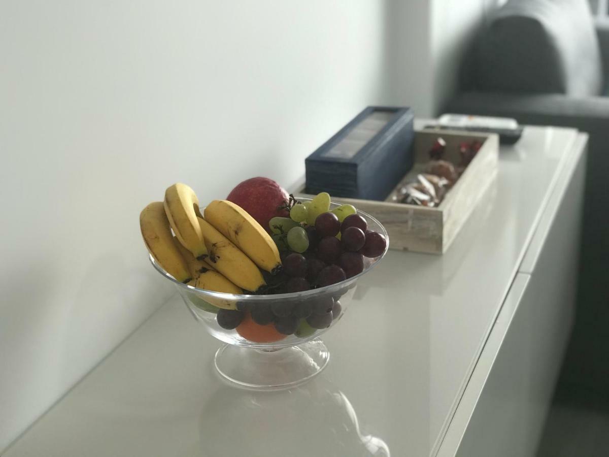 Honeymoon Apartments 贝纳尔马德纳 外观 照片