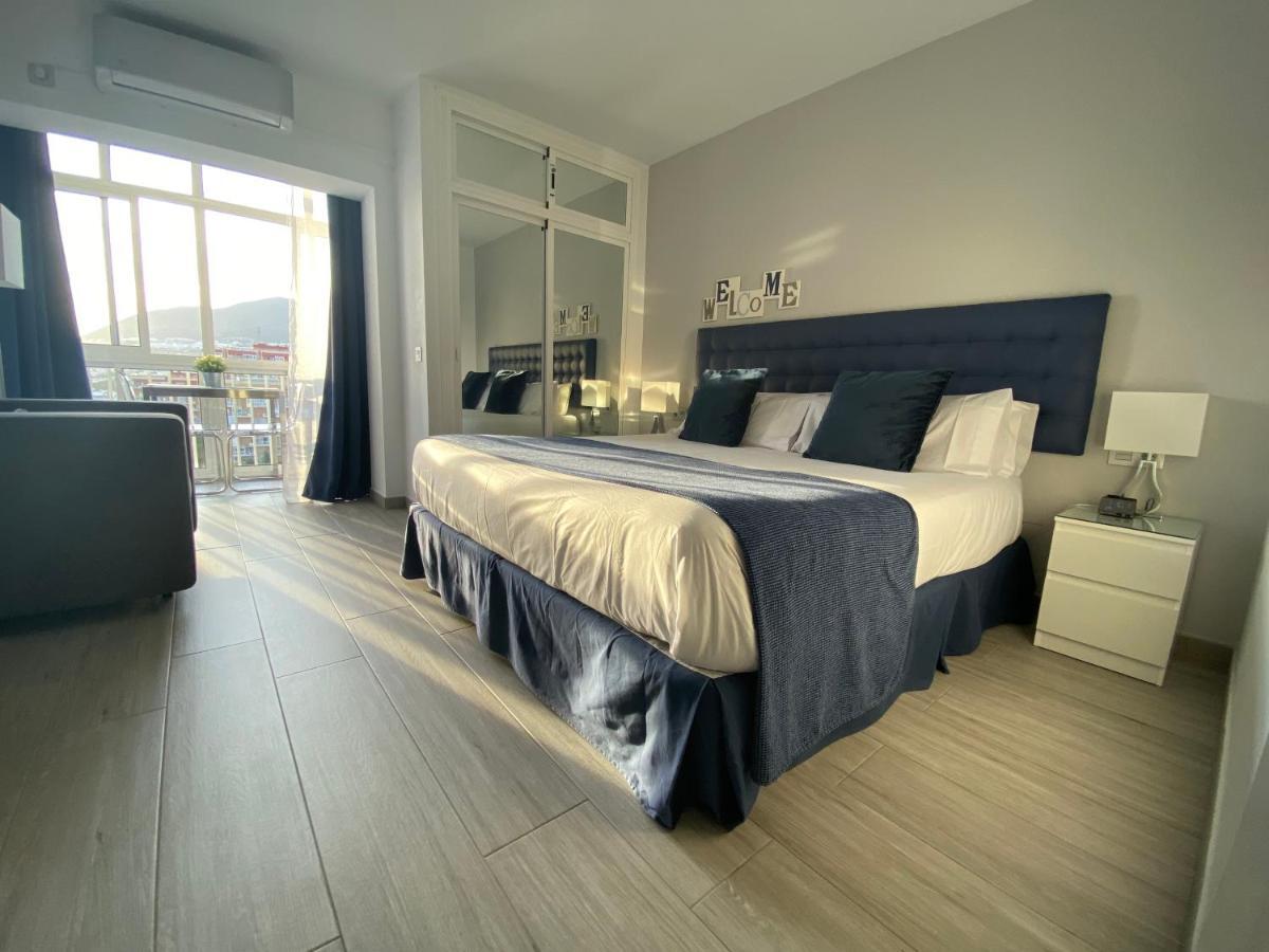 Honeymoon Apartments 贝纳尔马德纳 外观 照片